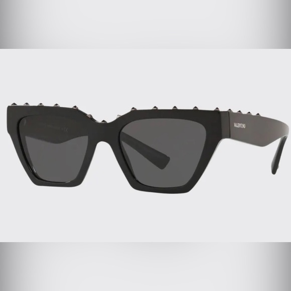 Valentino sunglasses - Picture 1 of 4
